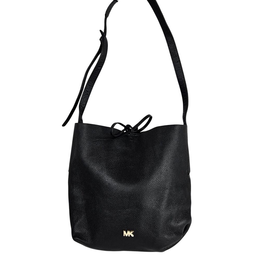 Michael Kors Junie Large Leather Messenger Bag Tote *Small Flaw #858